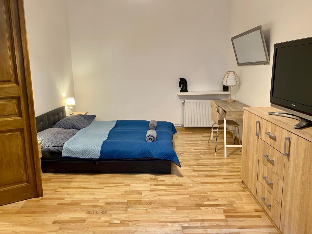 Topolove Rooms & Apartments Krakow Exterior photo