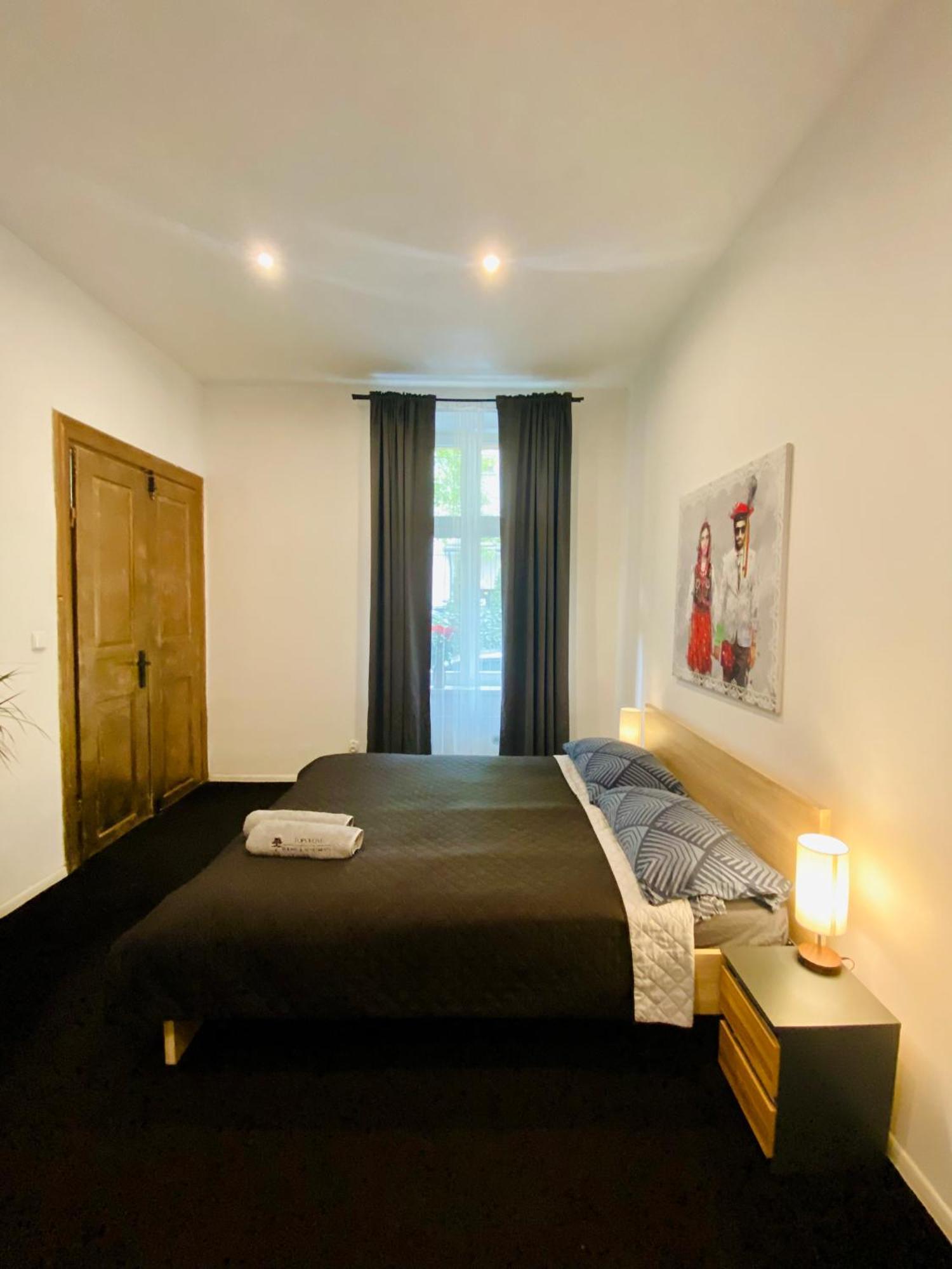 Topolove Rooms & Apartments Krakow Exterior photo